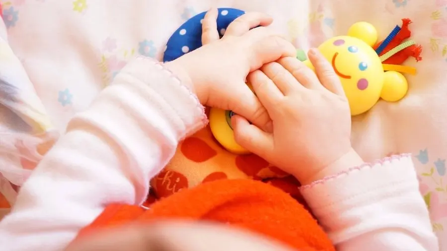 Month-by-Month Baby Development (0–6 Months) — Momly
